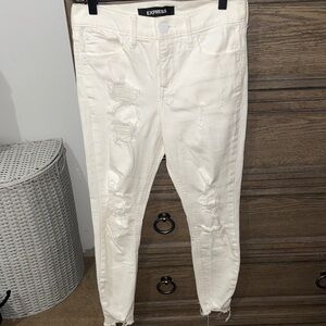Express Women's Off-White Distressed Skinny Jeans